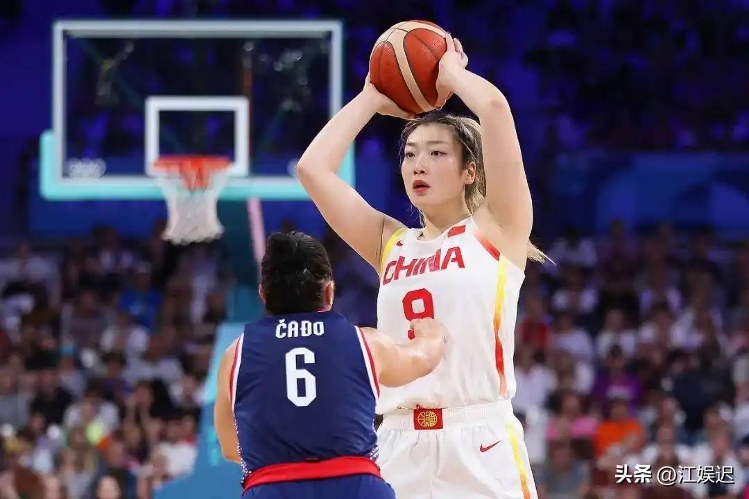 女篮最新动态,中国女篮训练照曝光,李梦加盟江苏待宫鲁鸣确认