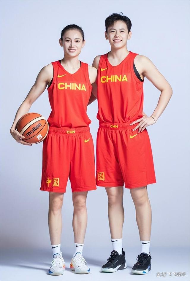 关于姐妹连线！杨力维杨舒予合砍25分老将发力助队大胜的信息
