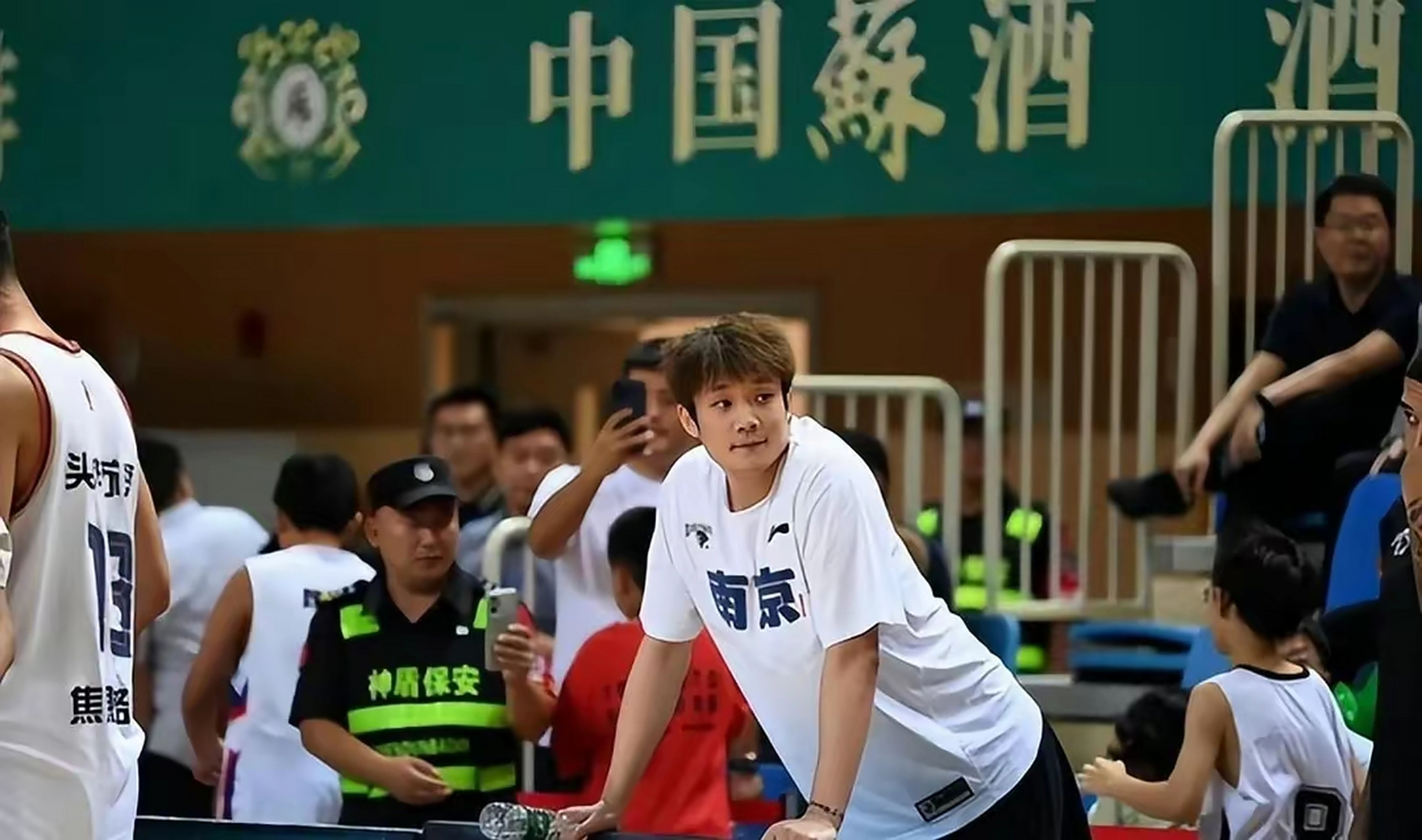 开云体育入口-丁彦雨航个人集锦：34分带队胜南京，9记三分创生涯新高(丁彦雨航近期视频)