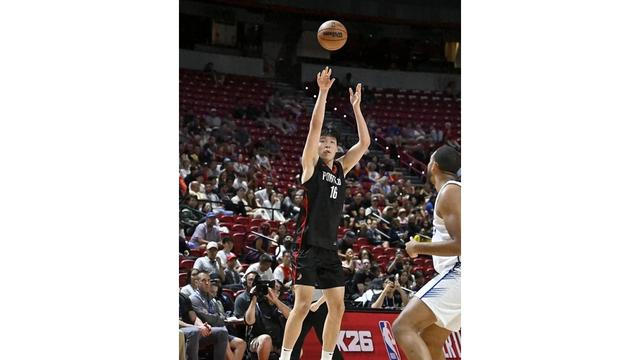 包含杨瀚森15分3板2帽NBA夏联开拓者击败鹈鹕的词条