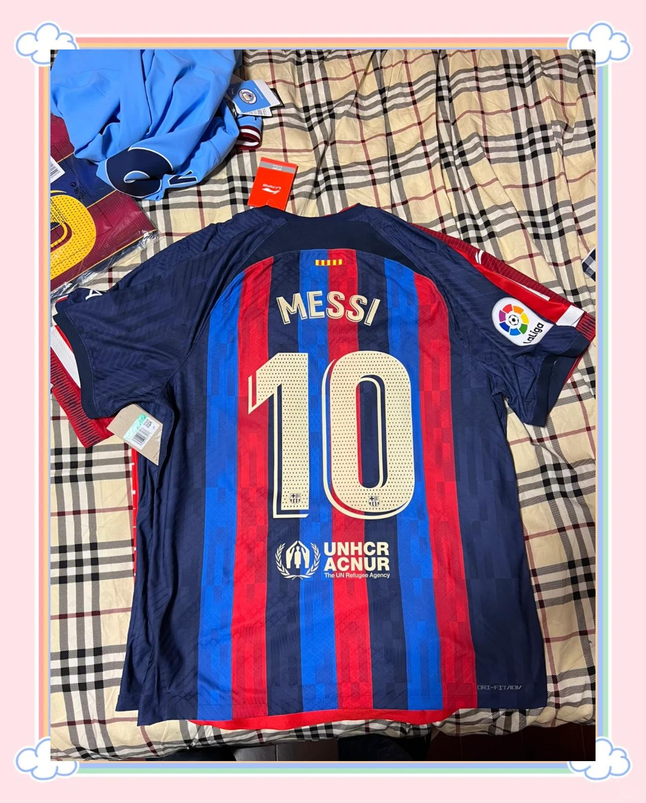 ⚽跨界联动！巴萨发布与科比联名的新赛季客场球衣！的简单介绍