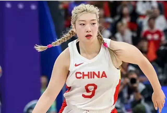 李梦22年女篮世预赛个人集锦，对阵马里砍下15分6助攻(女篮李梦缺席亚洲杯)